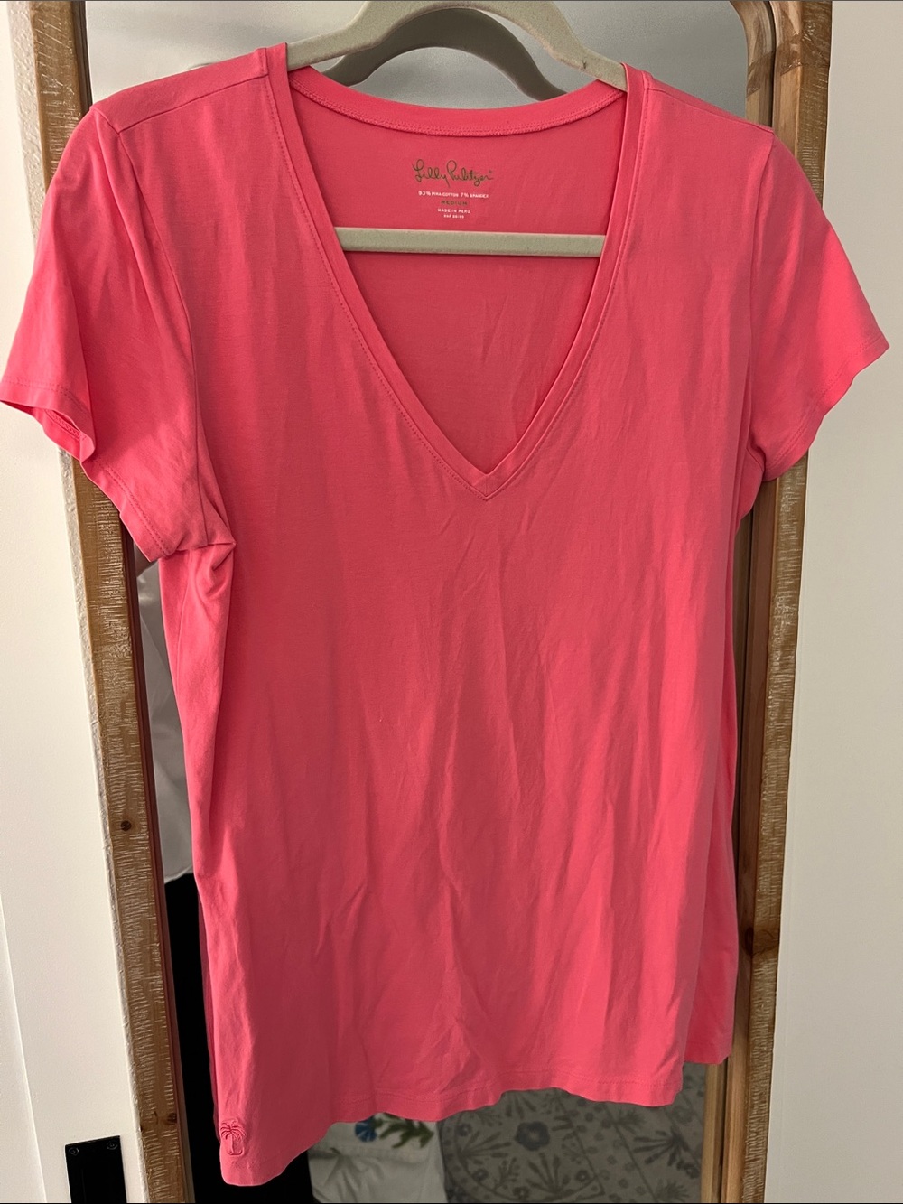Lilly Pulitzer Coral Pink V-Neck Short Sleeve Tee